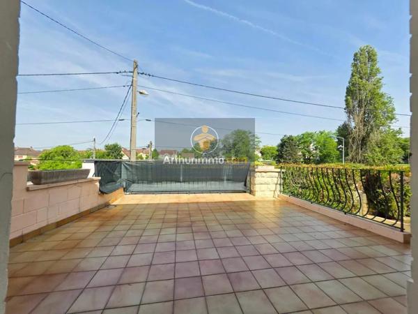 Vente                                                      Maison
                        
                     6 pièces                      140 m2                     à Sarcelles