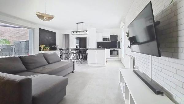 Vente                                                      Appartement
                        
                     4 pièces                      85 m2                     à Limeil-Brévannes
