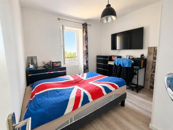 Maison
         5 pièces
        - 138 m² Bien prestige 424 000 € *