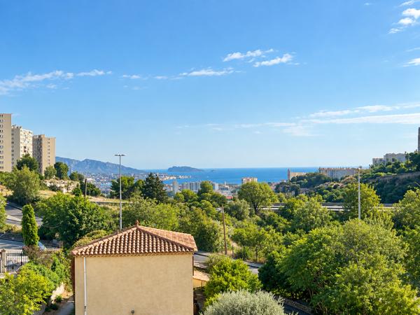 Maison
         5 pièces
        - 138 m² Bien prestige 424 000 € *