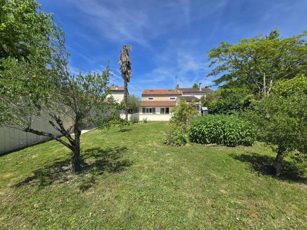 Belle maison rénovée de 4 chambres à haute performance énergétique avec jardin exposé plein sud