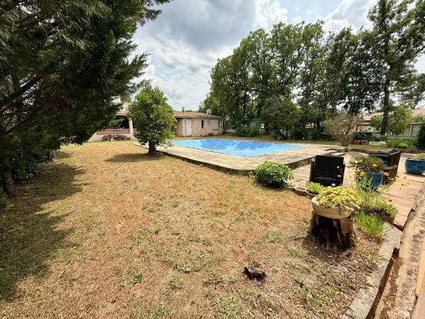 Saint-Maximin-la-Sainte-Baume (83470) Maison T4 + T2, Triple Garage, Pool House, Piscine – Calme Absolu