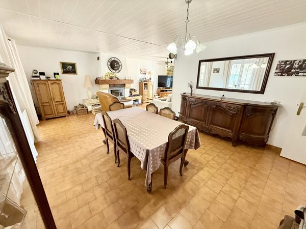 Saint-Maximin-la-Sainte-Baume (83470) Maison T4 + T2, Triple Garage, Pool House, Piscine – Calme Absolu