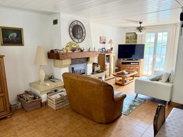 Saint-Maximin-la-Sainte-Baume (83470) Maison T4 + T2, Triple Garage, Pool House, Piscine – Calme Absolu