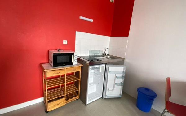 Immeuble à vendre    21 pièces • 452,90 m2 Brest