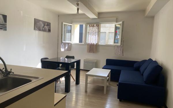 Immeuble à vendre    21 pièces • 452,90 m2 Brest