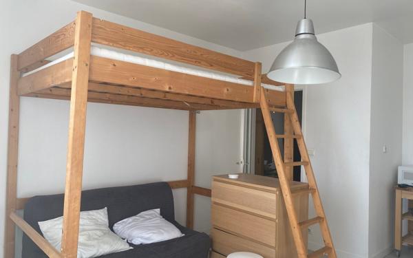 Immeuble à vendre    21 pièces • 452,90 m2 Brest