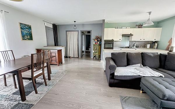 Maison à vendre    6 pièces • 137 m2 Mornant