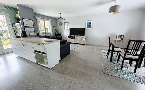 Maison à vendre    6 pièces • 137 m2 Mornant