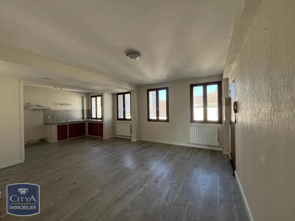 Appartement à louer 3 pièces 73.42m² Agen (47000)