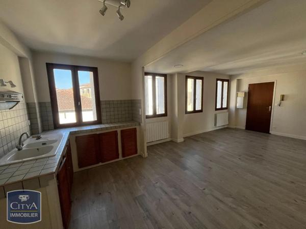 Appartement à louer 3 pièces 73.42m² Agen (47000)