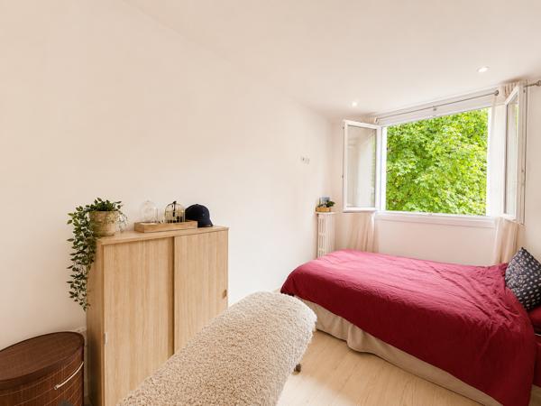 Appartement
         3 pièces
        - 54 m² 310 000 € *