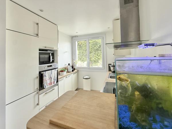 Appartement
         3 pièces
        - 54 m² 310 000 € *