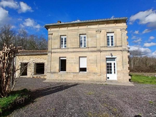 Jolie maison en pierre à rénover