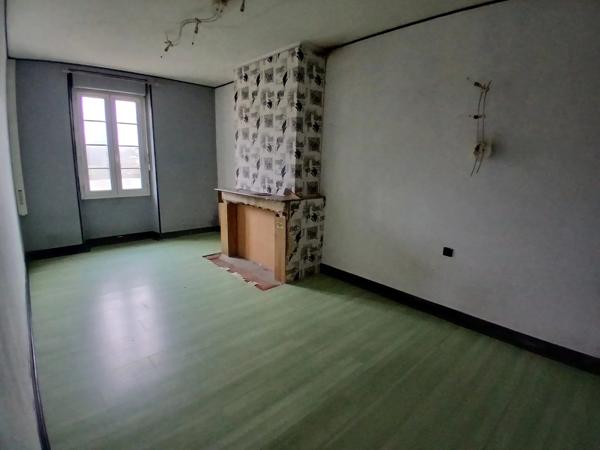 Jolie maison en pierre à rénover