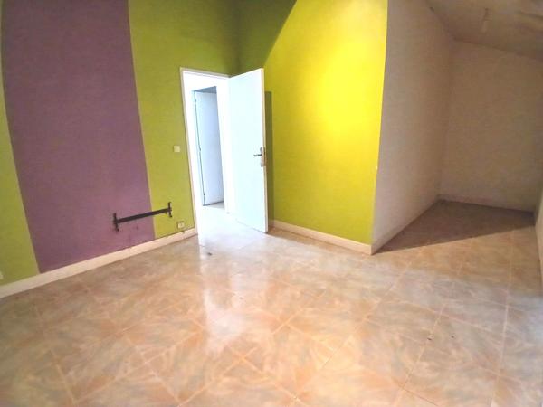 Jolie maison en pierre à rénover