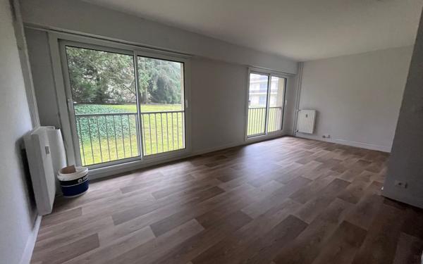 Appartement à louer    1 pièce •  Compiègne