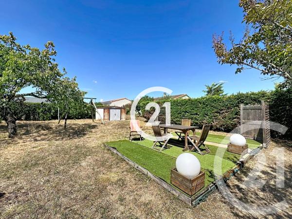 Maison à vendre  6 pièces - 111 m 2   COGNAC  - 16