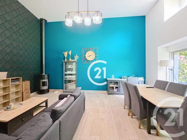 Maison à vendre  6 pièces - 111 m 2   COGNAC  - 16