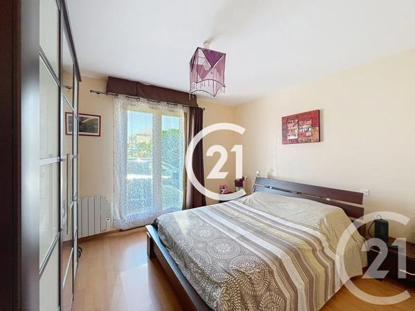 Maison à vendre  6 pièces - 111 m 2   COGNAC  - 16