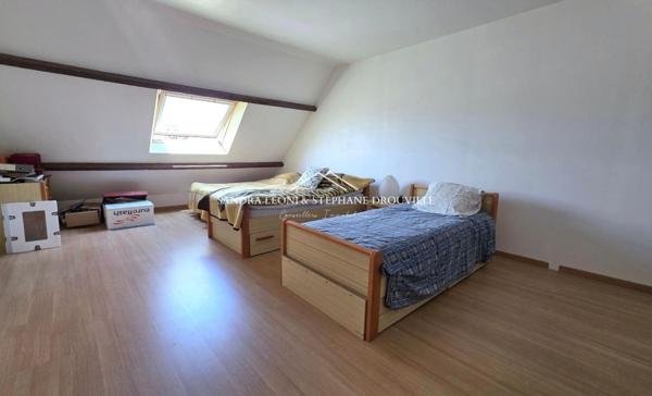 PROCHE DE MAINTENON - CHARTAINVILLIERS - CHARMANTE MAISON FAMILIALE 8 pièces -189 m²