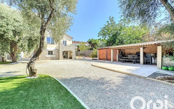 Maison à vendre    6 pièces •  Le Cannet