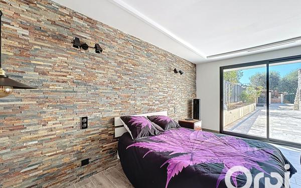 Maison à vendre    6 pièces •  Le Cannet