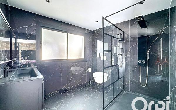 Maison à vendre    6 pièces •  Le Cannet