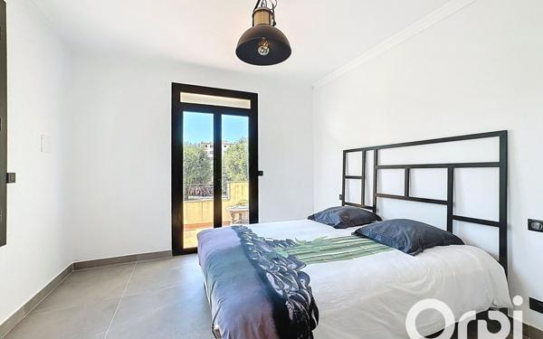 Maison à vendre    6 pièces •  Le Cannet