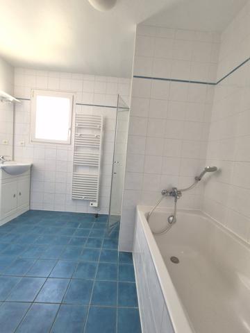 Maison
                                                                                                                                                                                                                                                                                                                        6 pièce(s)                                                                                                                                                                                                          4 chambre(s)                                                                                                                                                                                                          136  m²