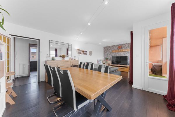 Exclusivité à Chatenoy Le Royal: bel appartement de 83.75 m2, 3 chambres, balcon et cave proche des commodités