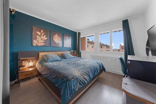 Exclusivité à Chatenoy Le Royal: bel appartement de 83.75 m2, 3 chambres, balcon et cave proche des commodités