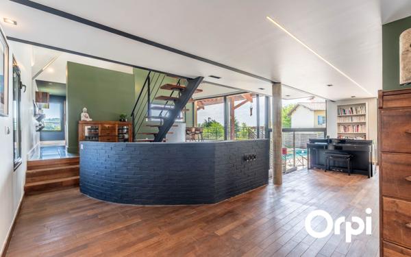 Maison à vendre    6 pièces • 198 m2 Saint-Didier-au-Mont-d'Or