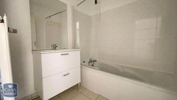 Appartement à louer 3 pièces 68.3m² Dijon (21000)