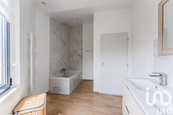 House for sale 4 rooms 140 m² Talence