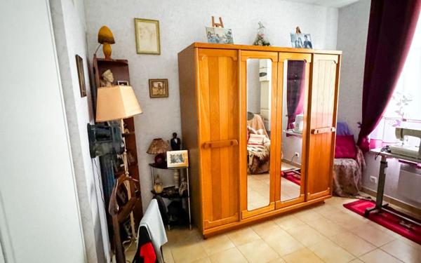 Immeuble à vendre    6 pièces • 150 m2 Ribemont