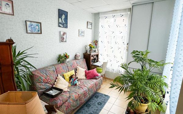 Immeuble à vendre    6 pièces • 150 m2 Ribemont