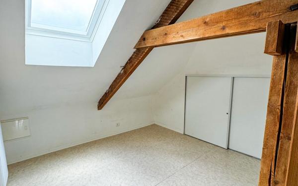 Immeuble à vendre    6 pièces • 150 m2 Ribemont