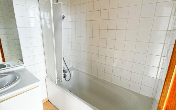 Immeuble à vendre    6 pièces • 150 m2 Ribemont