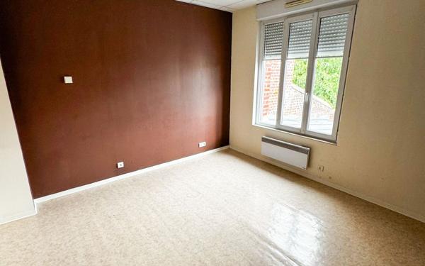 Immeuble à vendre    6 pièces • 150 m2 Ribemont