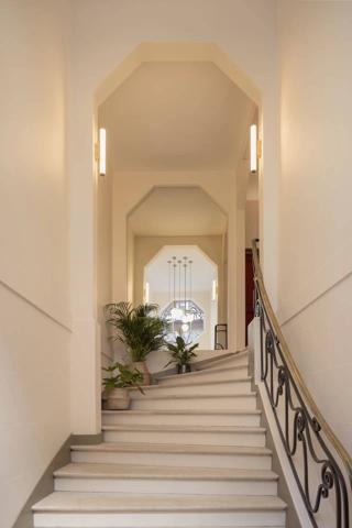 Élégance Art Déco – Appartement-Maison signé Charles Abella (1925) avec Terrasses, Sous-sol et Garage