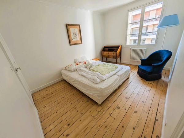 Élégance Art Déco – Appartement-Maison signé Charles Abella (1925) avec Terrasses, Sous-sol et Garage