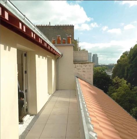 Élégance Art Déco – Appartement-Maison signé Charles Abella (1925) avec Terrasses, Sous-sol et Garage