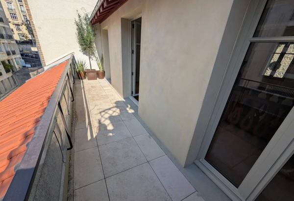 Élégance Art Déco – Appartement-Maison signé Charles Abella (1925) avec Terrasses, Sous-sol et Garage