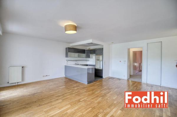 Appartement 3 pièces 68 m² – Entièrement rénové par le propriétaire avant la vente.