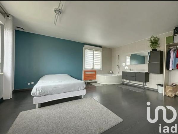 Maison 7 pièces de 160 m² à Cugnaux (31270)