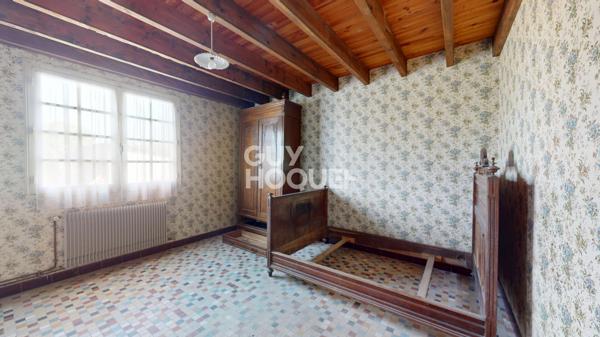 A VENDRE : Maison de plain-pied à rénover 98 m² avec dépendances