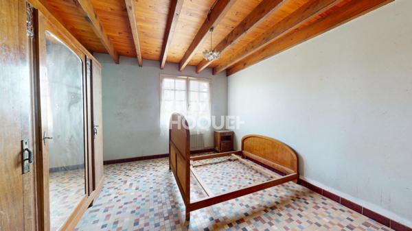 A VENDRE : Maison de plain-pied à rénover 98 m² avec dépendances