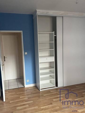 Exclusivité Saint-Etienne/Fac T3 de 67 M2 avec ascenseur et gar