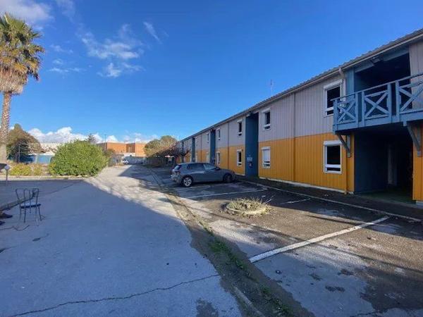 Vente Hôtel 48 pièces 900 m2 à Mauguio